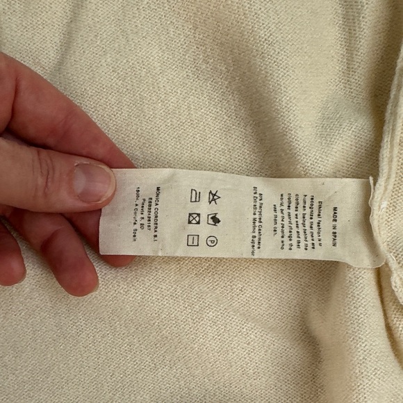 Cordera Sweater - Picture 6 of 6